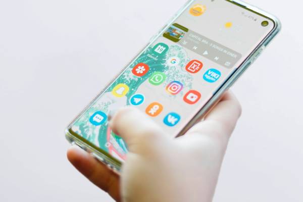 Kako postaviti poslovni e-mail na Android telefonu